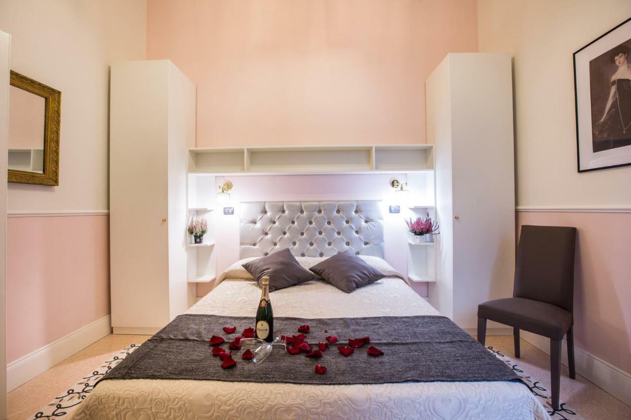 Art Nouveau Roma Colosseo Suites Exterior foto