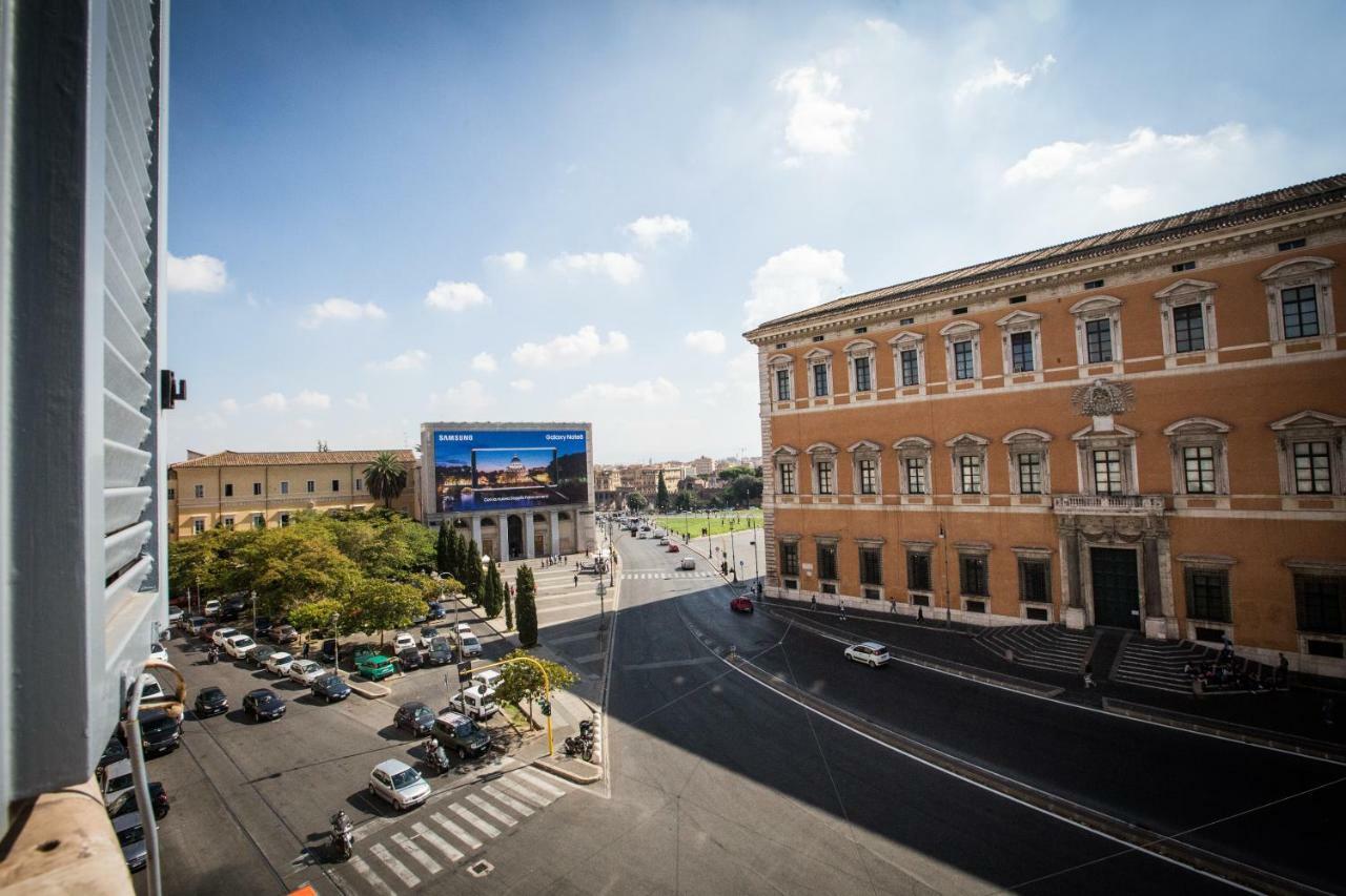 Art Nouveau Roma Colosseo Suites Exterior foto