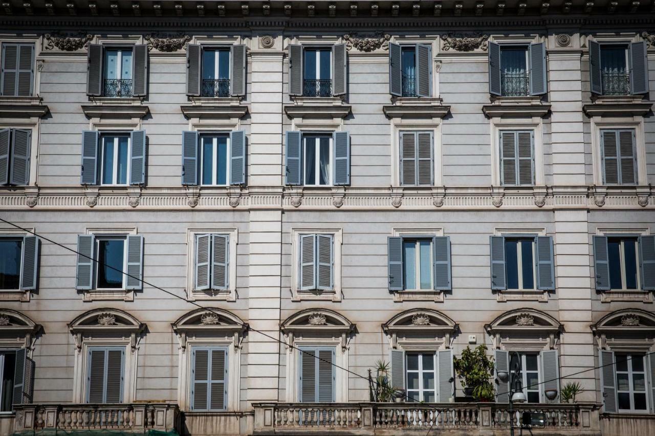 Art Nouveau Roma Colosseo Suites Exterior foto